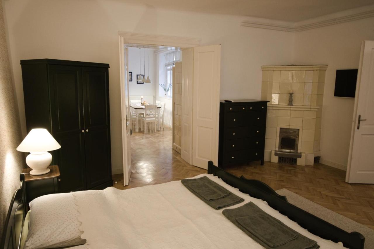 Ister Guesthouse Esztergom Exterior photo