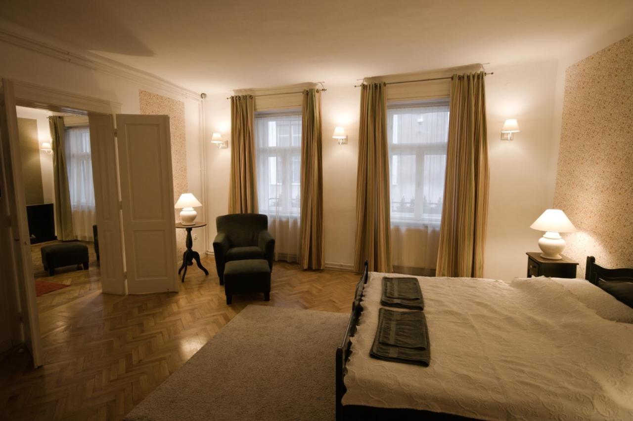 Ister Guesthouse Esztergom Exterior photo